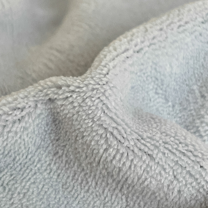 91家纺网 家纺一手货源 找家纺 三朵家纺 2025秋冬新款法莱绒混搭系列四件套 粉蓝+细条