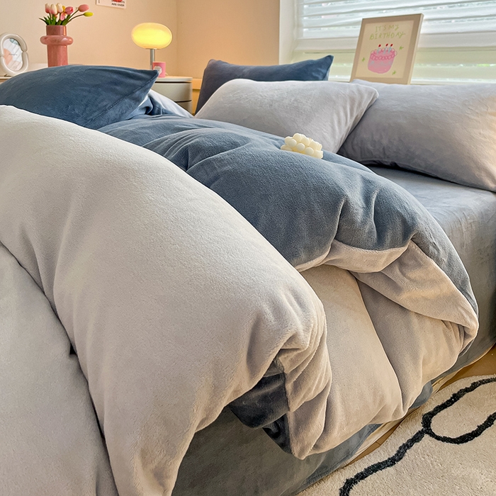 三朵家纺 2025秋冬新款法莱绒混搭系列四件套 粉蓝+蔚蓝