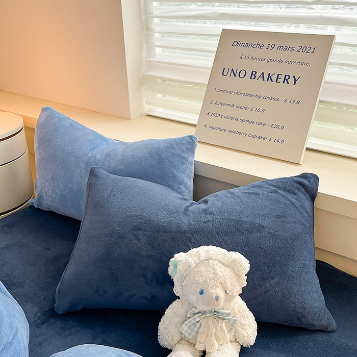 91家纺网 家纺一手货源 找家纺 三朵家纺 2025秋冬新款法莱绒混搭系列四件套 琉璃蓝-蓝