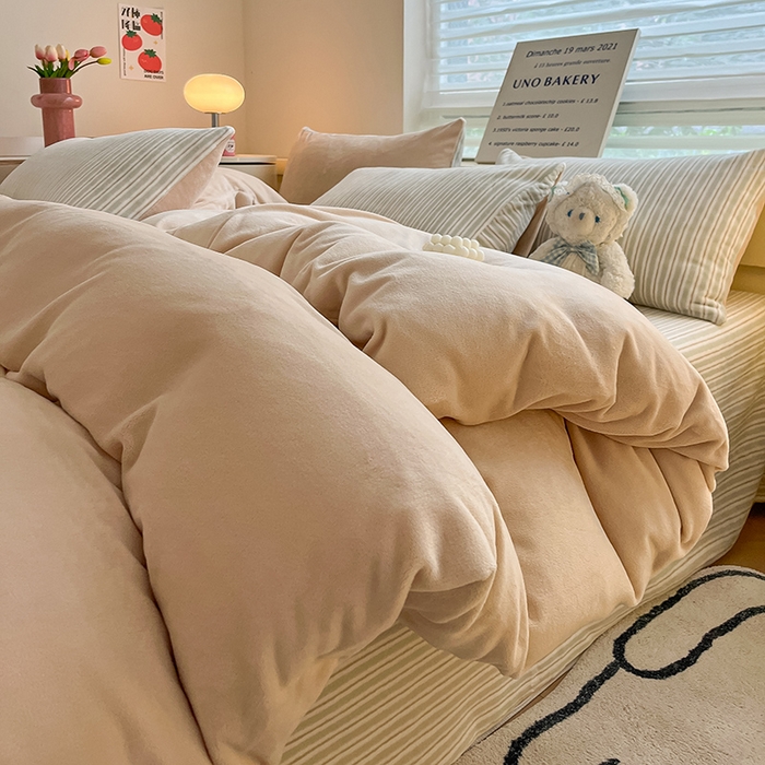 91家纺网 家纺一手货源 找家纺 （总）三朵家纺 2025秋冬新款法莱绒混搭系列四件套