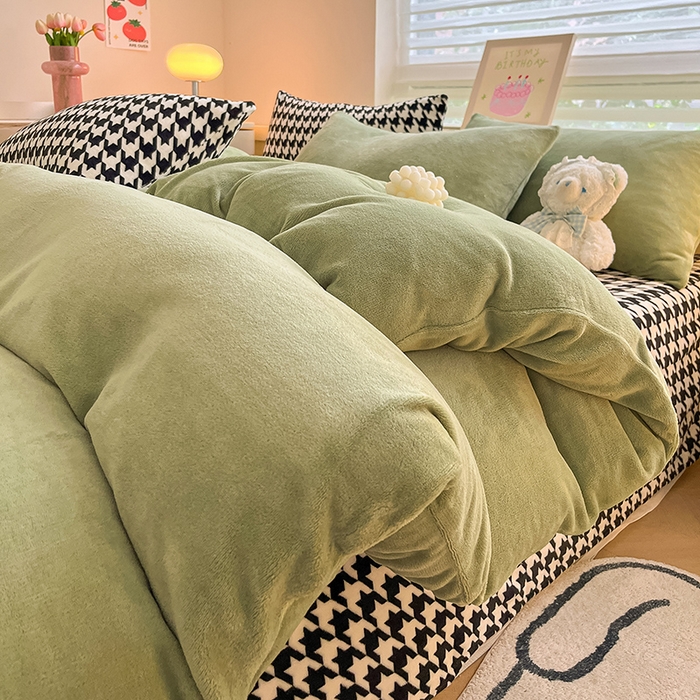 三朵家纺 2025秋冬新款法莱绒混搭系列四件套 苹果绿