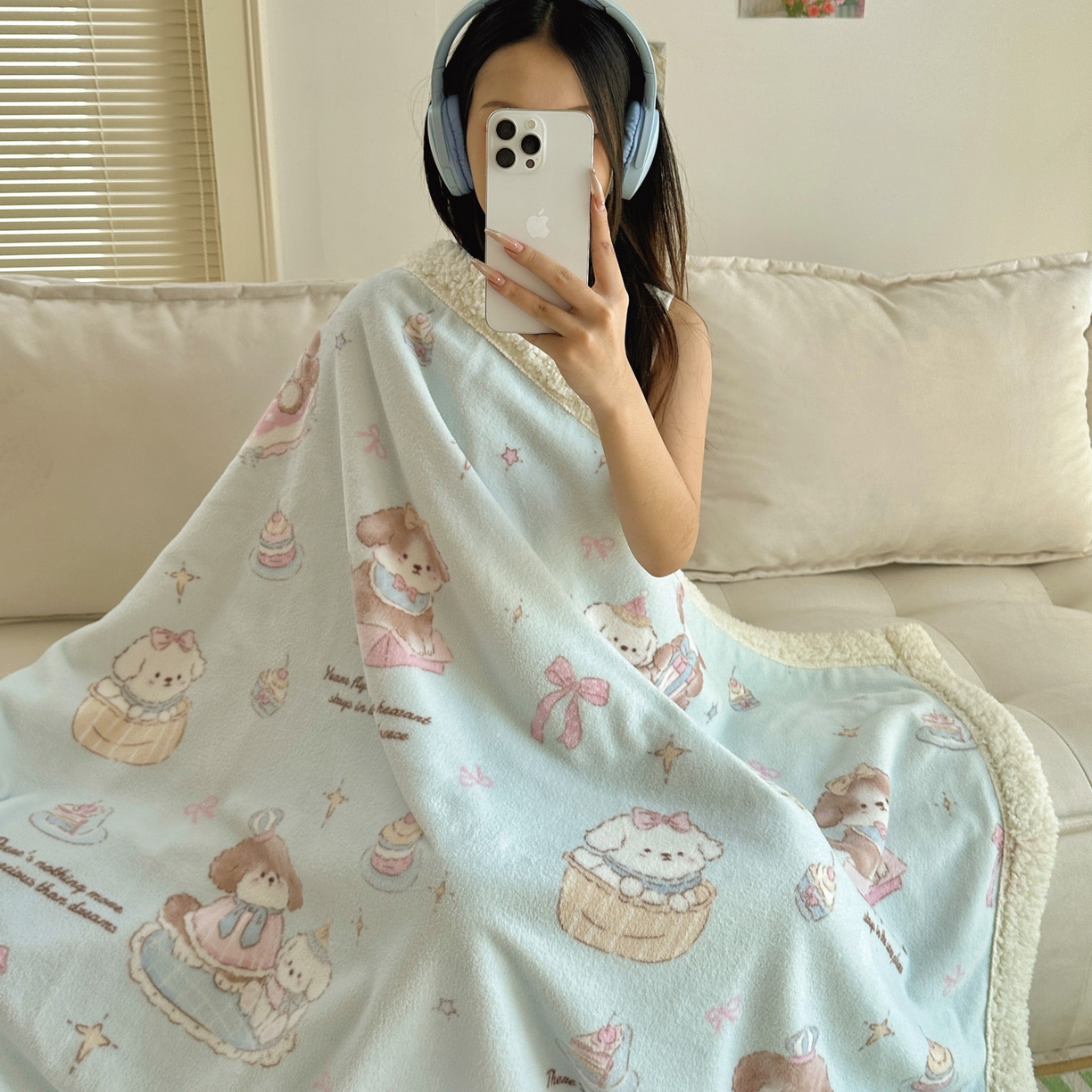 91家纺网 家纺一手货源 找家纺 六巷胡同 2025新款INS卡通A类牛奶绒羊羔绒毛毯毯子 蛋糕奶油犬