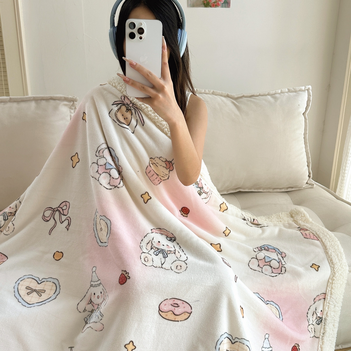 91家纺网 家纺一手货源 找家纺 六巷胡同 2025新款INS卡通A类牛奶绒羊羔绒毛毯毯子 海派甜心兔