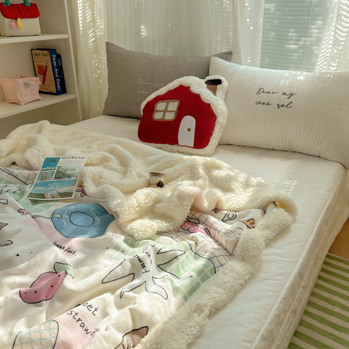 91家纺网 家纺一手货源 找家纺 六巷胡同 2025新款INS卡通A类牛奶绒羊羔绒毛毯毯子 假日露营记