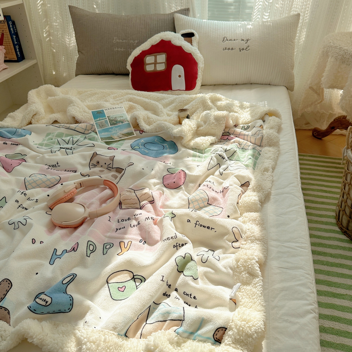91家纺网 家纺一手货源 找家纺 六巷胡同 2025新款INS卡通A类牛奶绒羊羔绒毛毯毯子 假日露营记