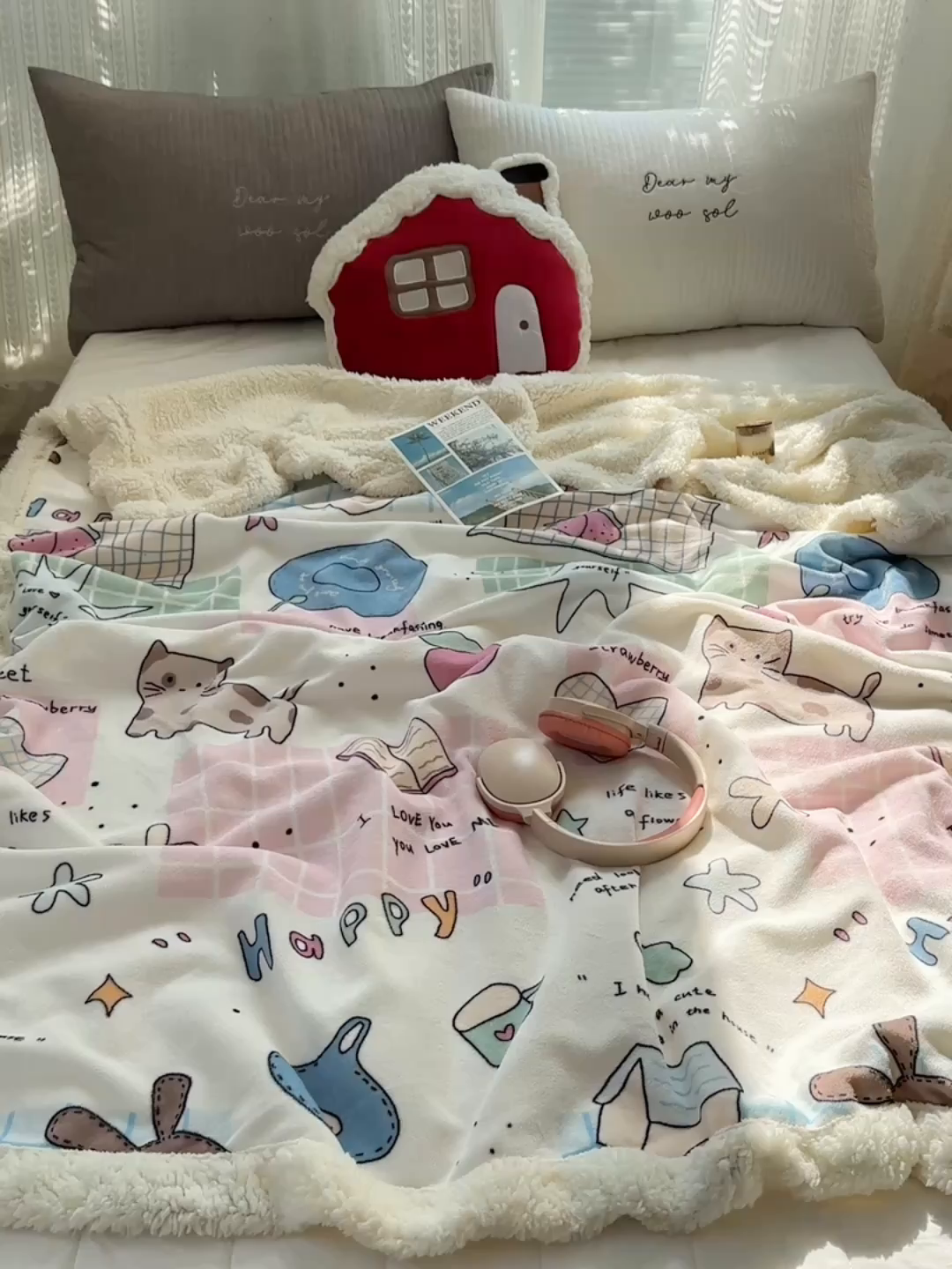 91家纺网 家纺一手货源 找家纺 六巷胡同 2025新款INS卡通A类牛奶绒羊羔绒毛毯毯子 假日露营记