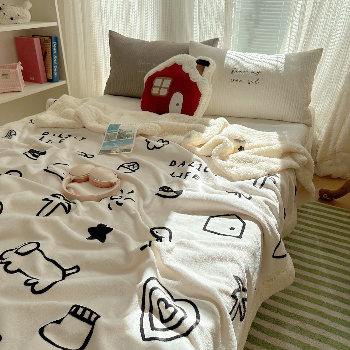 91家纺网 家纺一手货源 找家纺 六巷胡同 2025新款INS卡通A类牛奶绒羊羔绒毛毯毯子 可爱涂鸦集