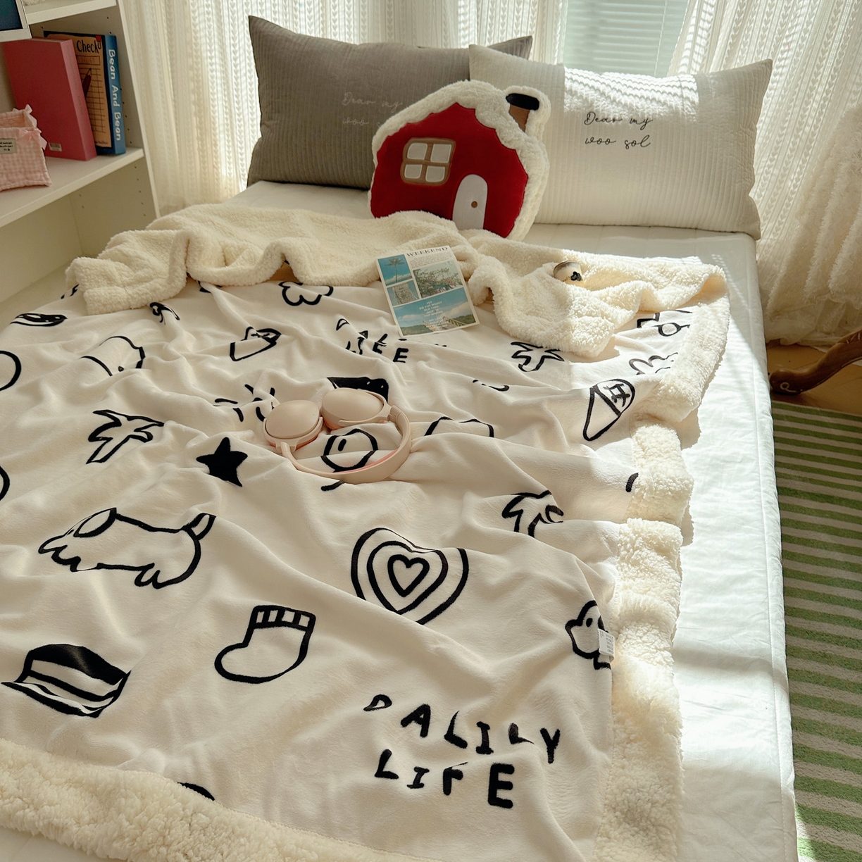 91家纺网 家纺一手货源 找家纺 六巷胡同 2025新款INS卡通A类牛奶绒羊羔绒毛毯毯子 可爱涂鸦集