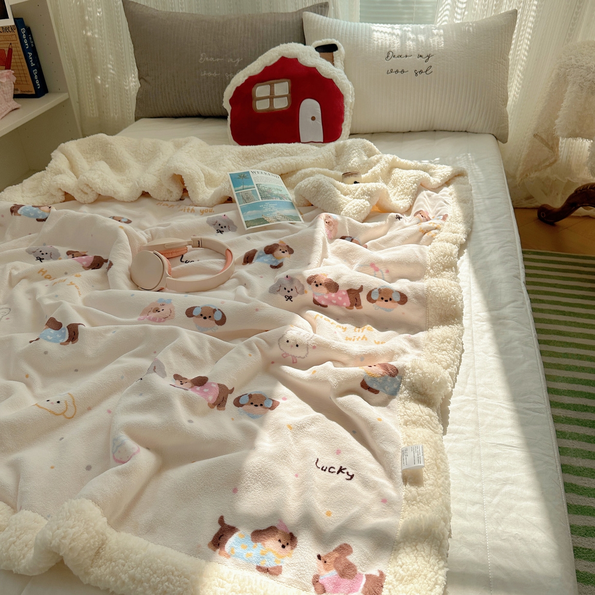 91家纺网 家纺一手货源 找家纺 六巷胡同 2025新款INS卡通A类牛奶绒羊羔绒毛毯毯子 腊肠狗联盟