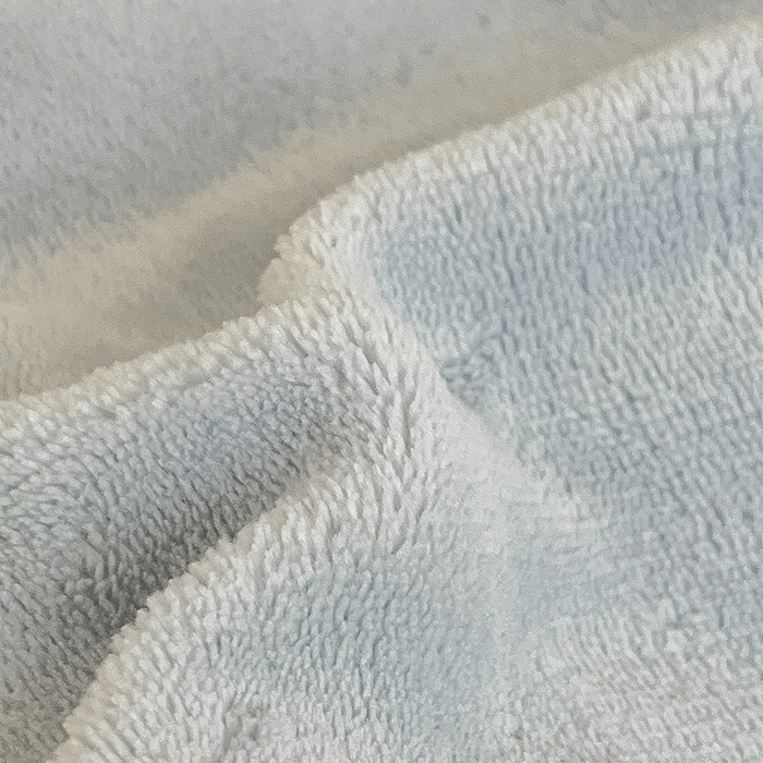 91家纺网 家纺一手货源 找家纺 三朵家纺 2025秋冬新款法莱绒混搭系列四件套 粉蓝+蓝格