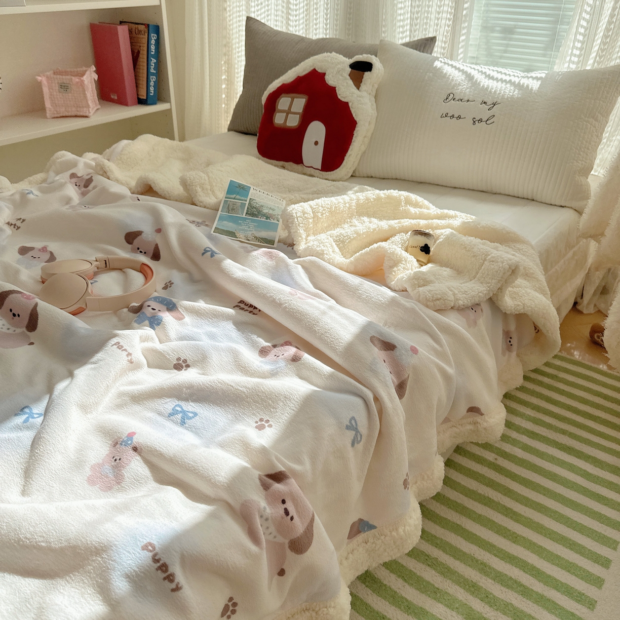 91家纺网 家纺一手货源 找家纺 六巷胡同 2025新款INS卡通A类牛奶绒羊羔绒毛毯毯子 蓝波点奶狗