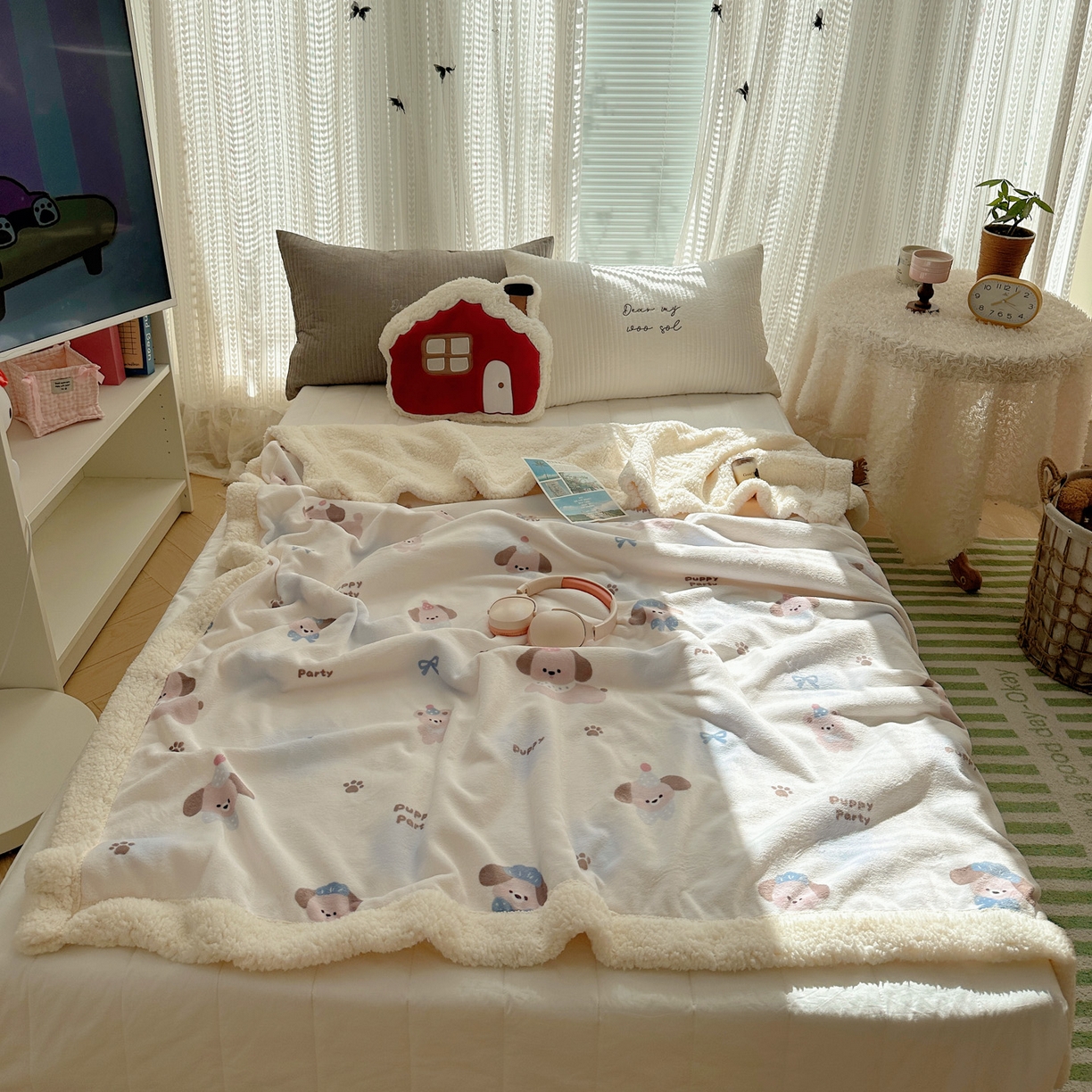 91家纺网 家纺一手货源 找家纺 六巷胡同 2025新款INS卡通A类牛奶绒羊羔绒毛毯毯子 蓝波点奶狗