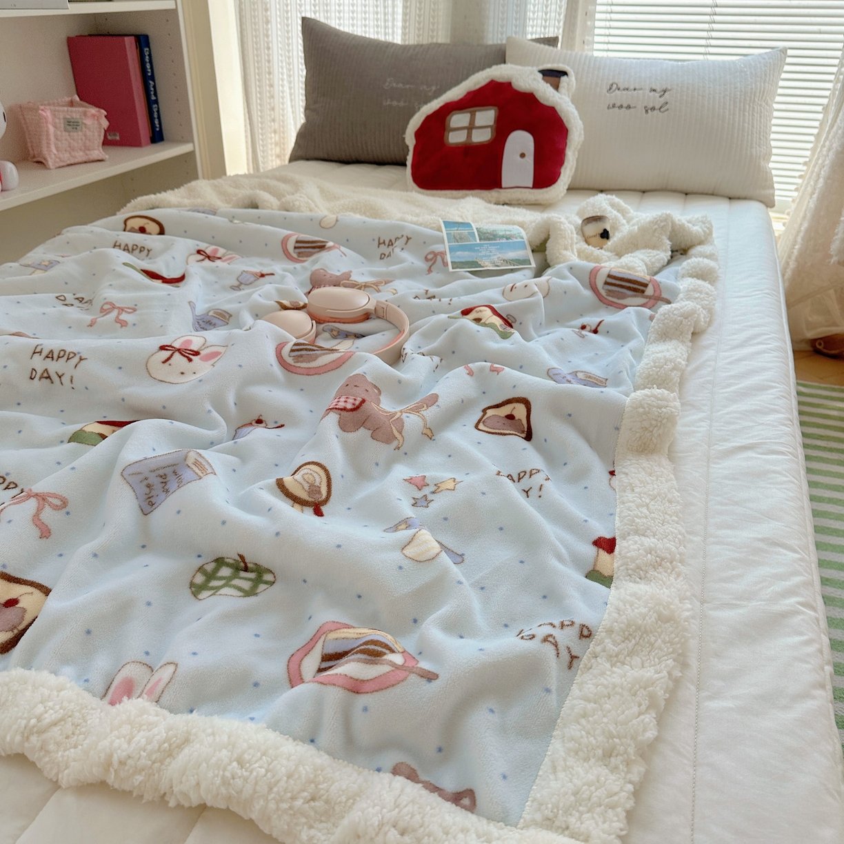 91家纺网 家纺一手货源 找家纺 六巷胡同 2025新款INS卡通A类牛奶绒羊羔绒毛毯毯子 萌趣宠物趴