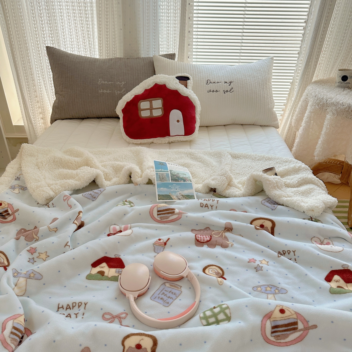 91家纺网 家纺一手货源 找家纺 六巷胡同 2025新款INS卡通A类牛奶绒羊羔绒毛毯毯子 萌趣宠物趴