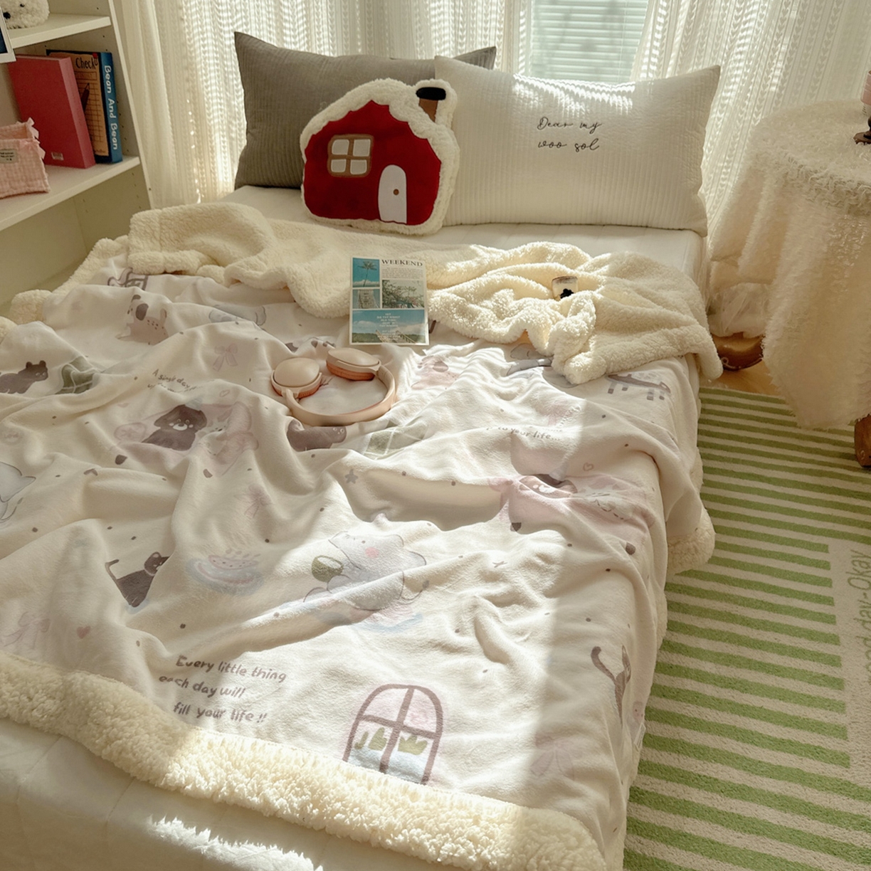 91家纺网 家纺一手货源 找家纺 六巷胡同 2025新款INS卡通A类牛奶绒羊羔绒毛毯毯子 萌象周末趴