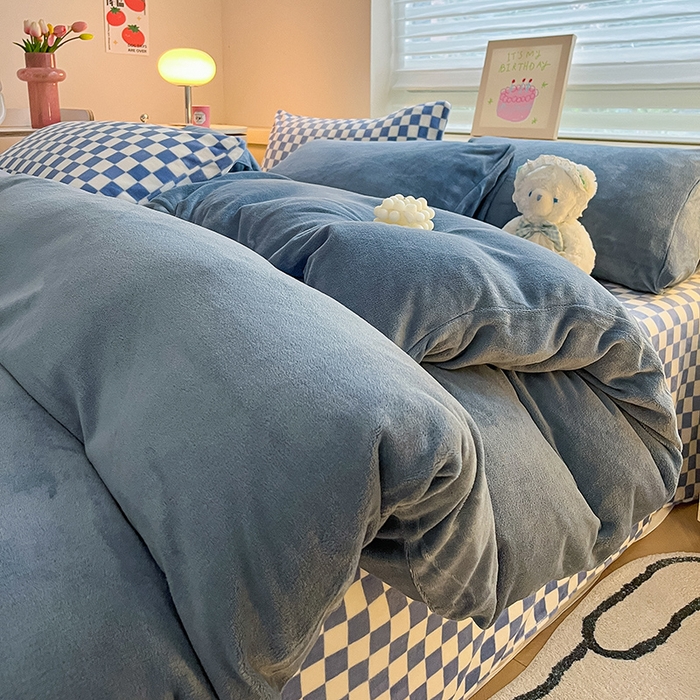 91家纺网 家纺一手货源 找家纺 （总）三朵家纺 2025秋冬新款法莱绒混搭系列四件套