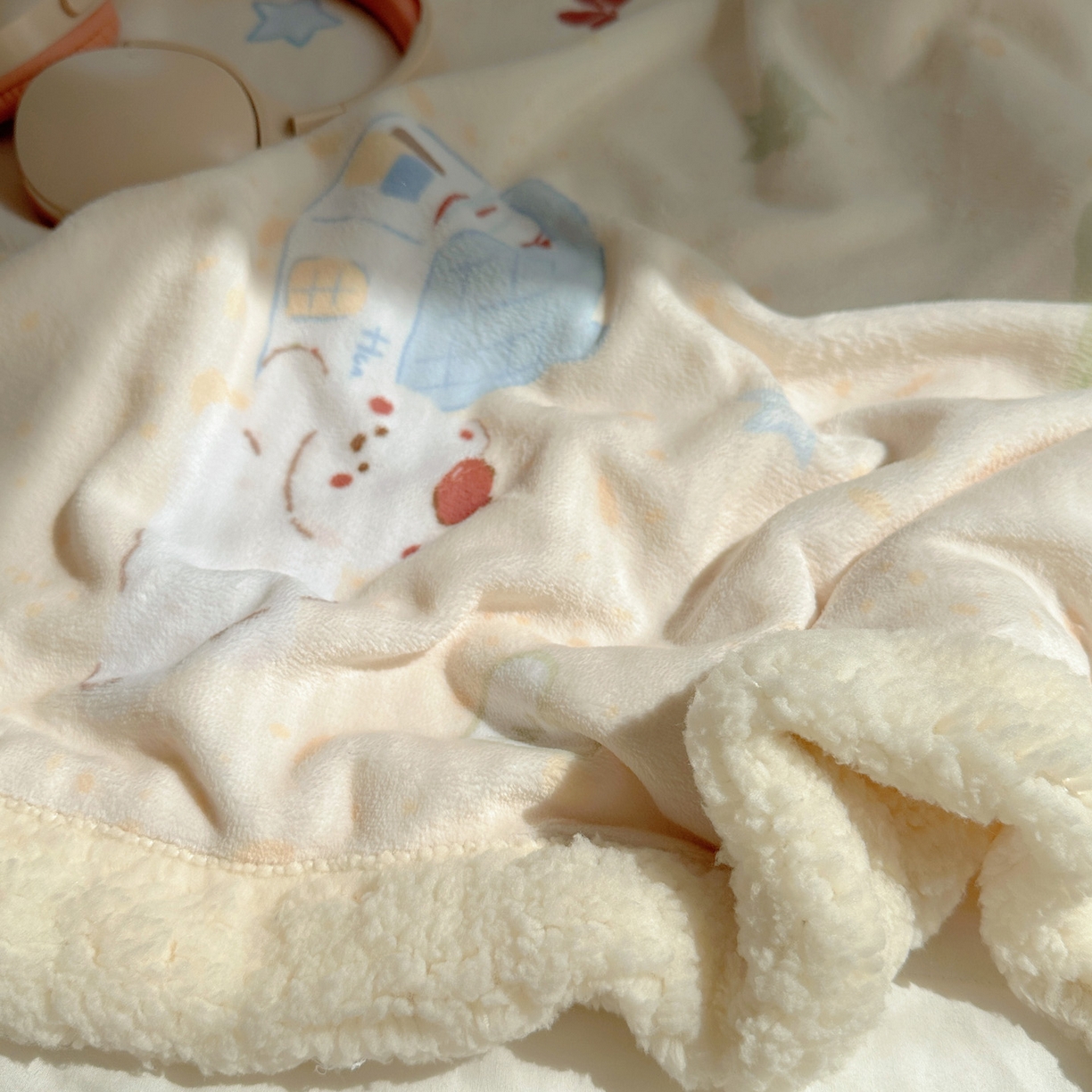 91家纺网 家纺一手货源 找家纺 六巷胡同 2025新款INS卡通A类牛奶绒羊羔绒毛毯毯子 奶萌修狗集