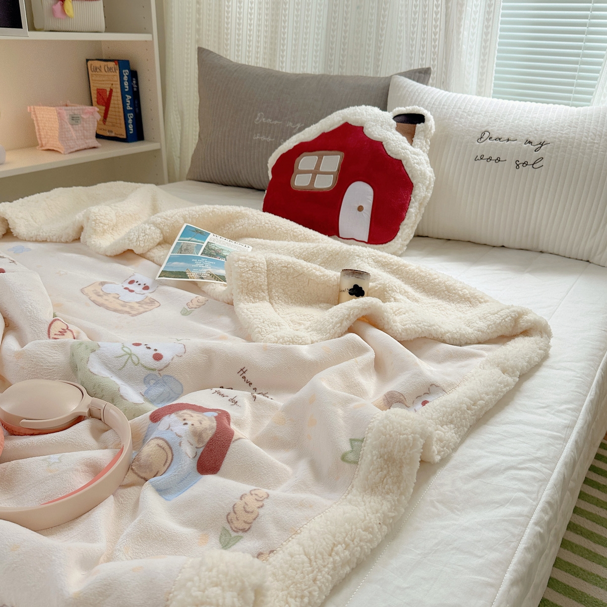 91家纺网 家纺一手货源 找家纺 六巷胡同 2025新款INS卡通A类牛奶绒羊羔绒毛毯毯子 奶萌修狗集