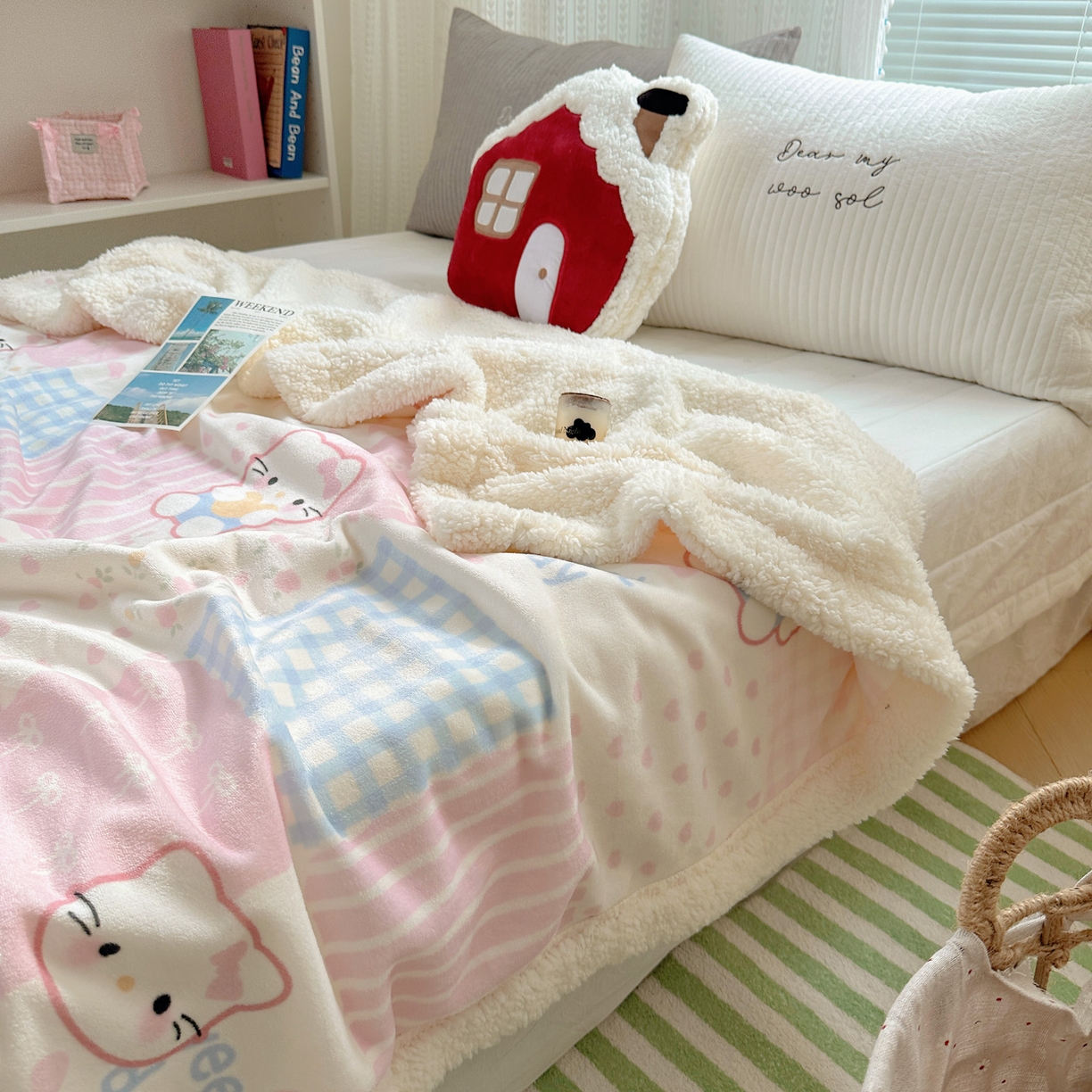 91家纺网 家纺一手货源 找家纺 六巷胡同 2025新款INS卡通A类牛奶绒羊羔绒毛毯毯子 软萌碎花猫