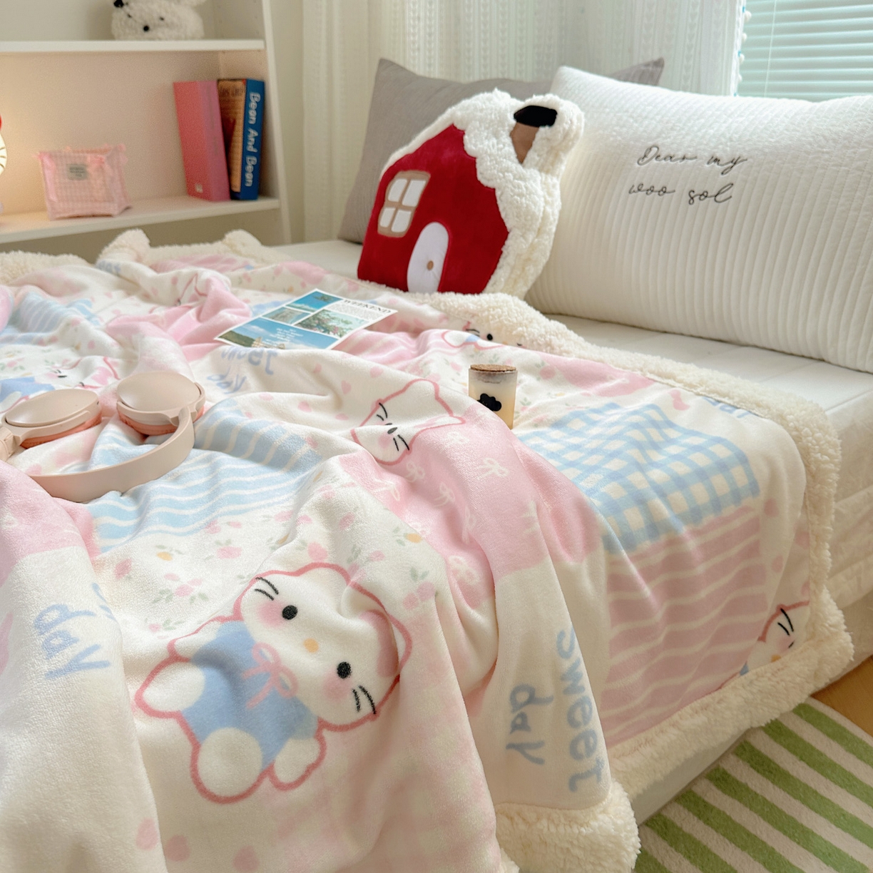 91家纺网 家纺一手货源 找家纺 六巷胡同 2025新款INS卡通A类牛奶绒羊羔绒毛毯毯子 软萌碎花猫