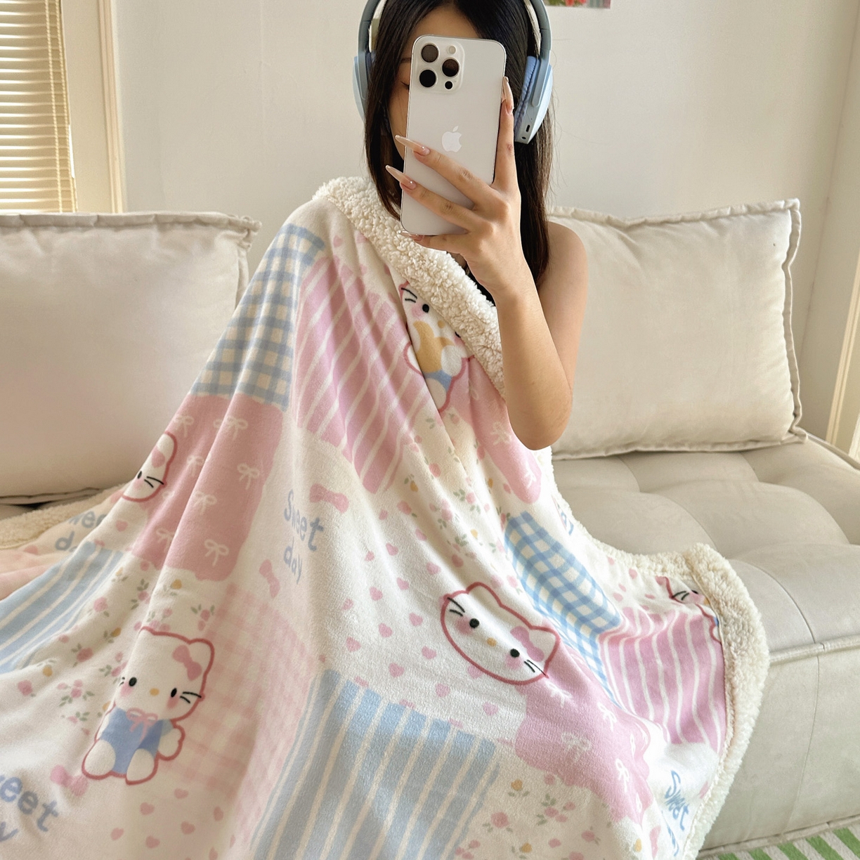 91家纺网 家纺一手货源 找家纺 六巷胡同 2025新款INS卡通A类牛奶绒羊羔绒毛毯毯子 软萌碎花猫