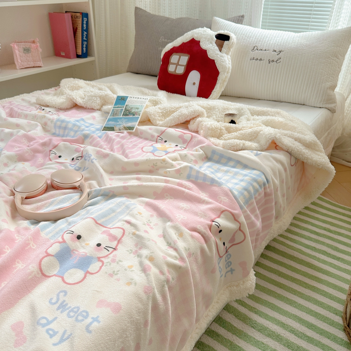 91家纺网 家纺一手货源 找家纺 六巷胡同 2025新款INS卡通A类牛奶绒羊羔绒毛毯毯子 软萌碎花猫