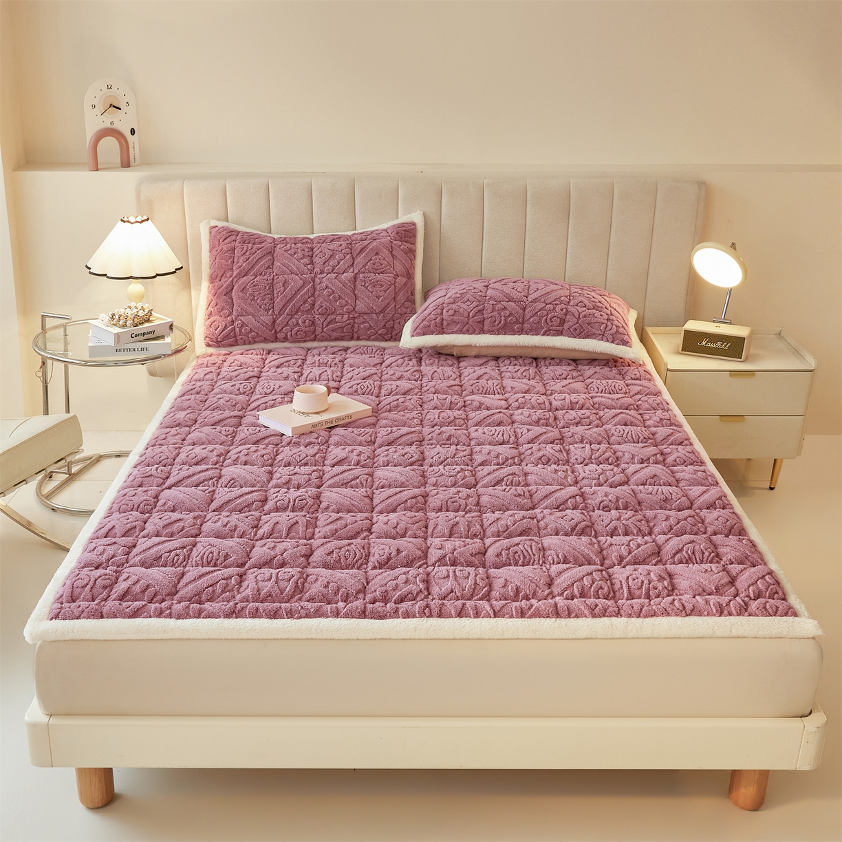 91家纺网 家纺一手货源 找家纺 雯豆家纺 2025秋冬新款加厚塔芙绒床垫床褥床护垫双人床纯色素色垫子 塔芙绒床褥-英伦藕粉