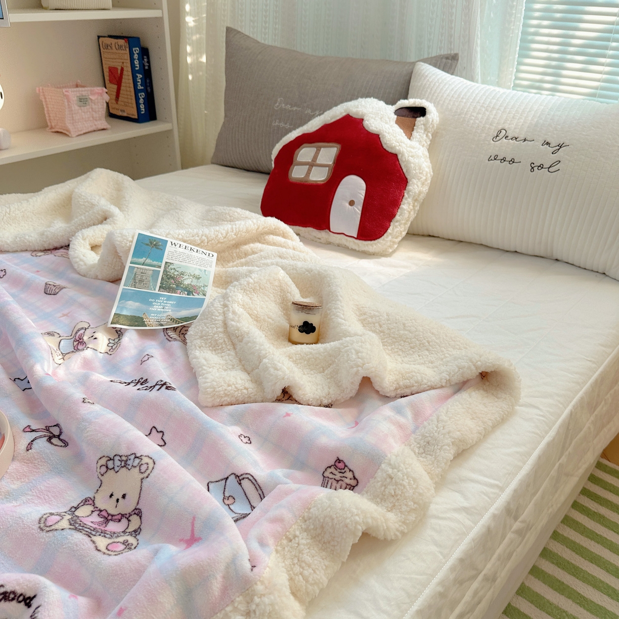 91家纺网 家纺一手货源 找家纺 六巷胡同 2025新款INS卡通A类牛奶绒羊羔绒毛毯毯子 熊友茶话会