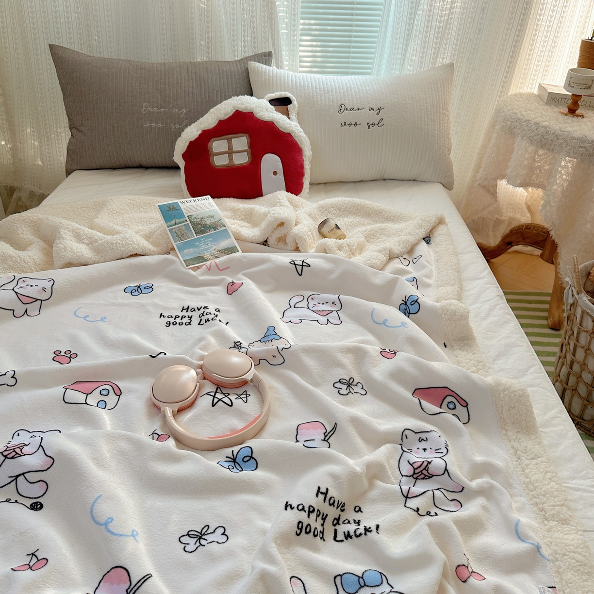 91家纺网 家纺一手货源 找家纺 六巷胡同 2025新款INS卡通A类牛奶绒羊羔绒毛毯毯子 羞羞蝴蝶喵