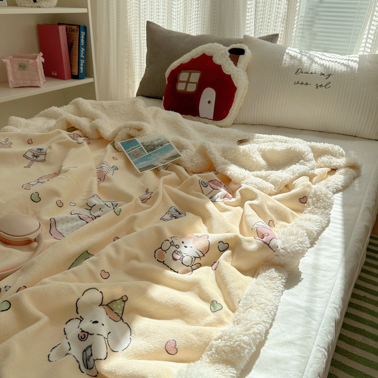 91家纺网 家纺一手货源 找家纺 六巷胡同 2025新款INS卡通A类牛奶绒羊羔绒毛毯毯子 周末宠物园