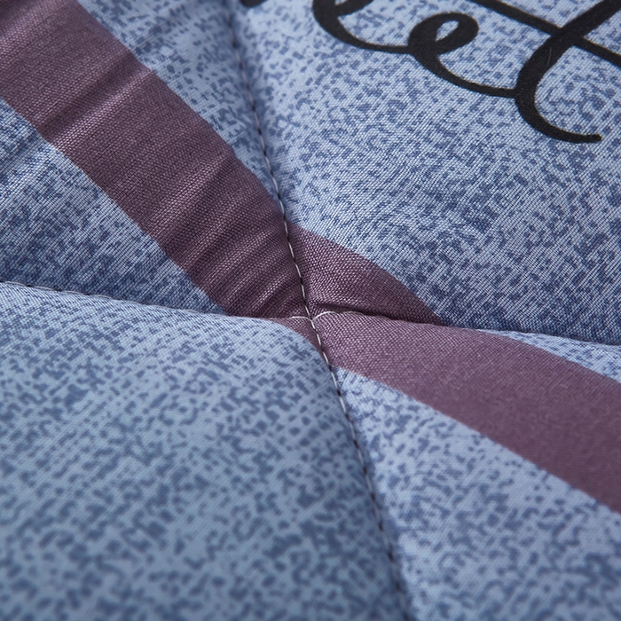 91家纺网 家纺一手货源 找家纺 赢盛家纺 2025新款冬被被芯化纤被水洗棉学生宿舍被子 七彩条格