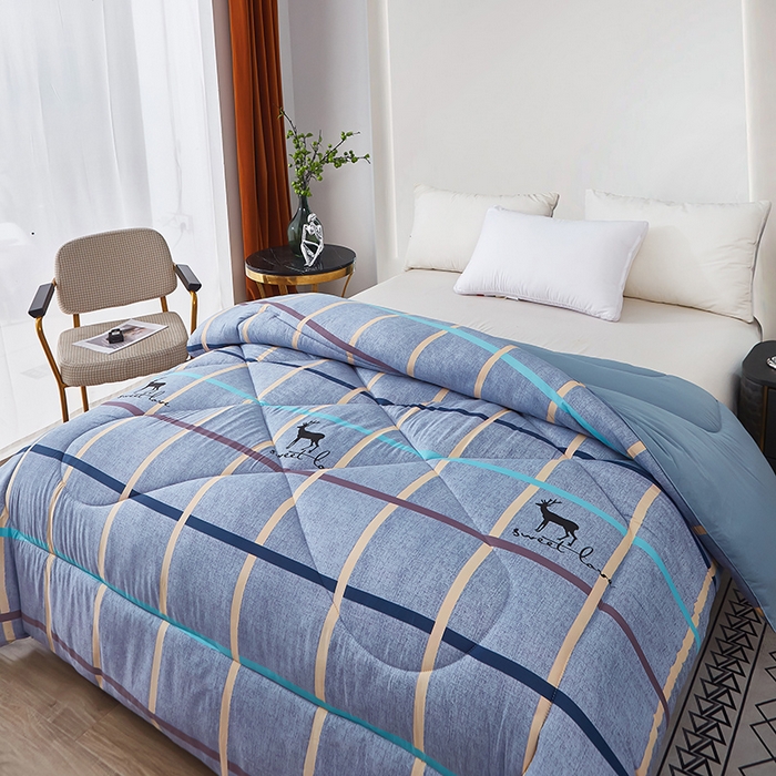 91家纺网 家纺一手货源 找家纺 赢盛家纺 2025新款冬被被芯化纤被水洗棉学生宿舍被子 七彩条格