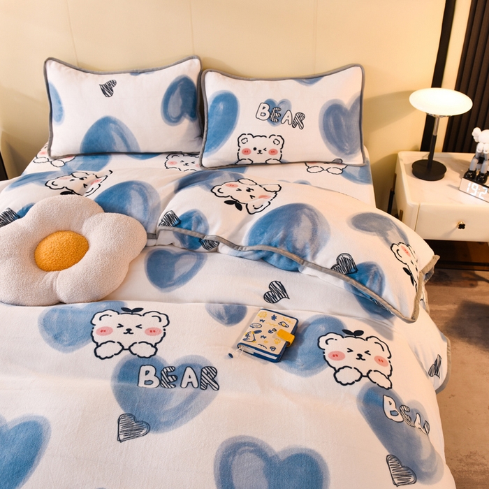 91家纺网 家纺一手货源 找家纺 518 高克重200g印花牛奶绒单被套（支持定制任意尺寸）爱心熊