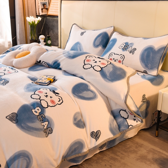 91家纺网 家纺一手货源 找家纺 518 高克重200g印花牛奶绒单被套（支持定制任意尺寸）爱心熊