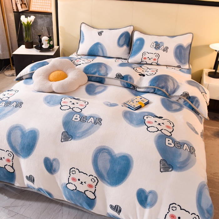 91家纺网 家纺一手货源 找家纺 518 高克重200g印花牛奶绒单被套（支持定制任意尺寸）爱心熊