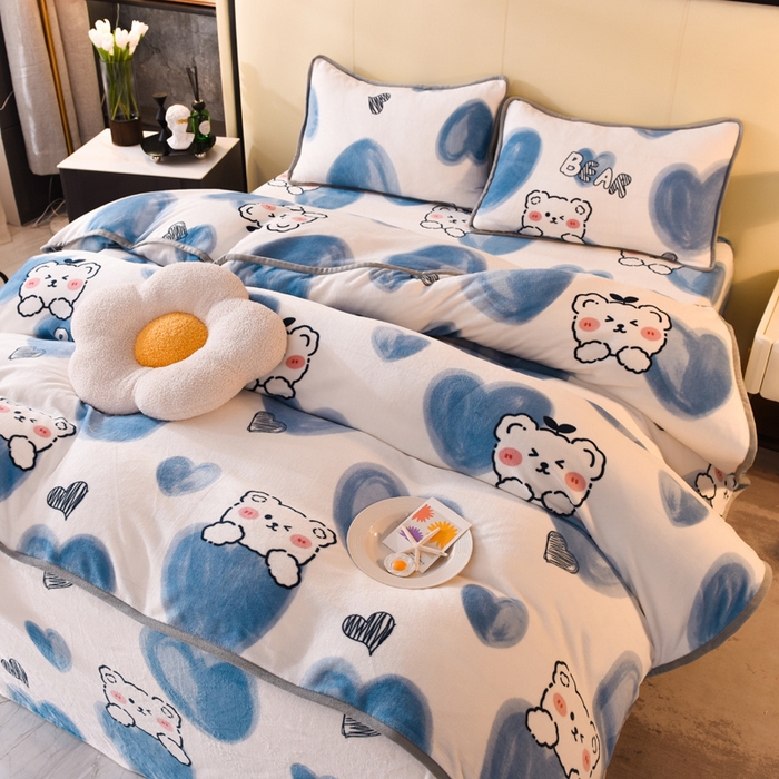 91家纺网 家纺一手货源 找家纺 518 高克重200g印花牛奶绒单被套（支持定制任意尺寸）爱心熊