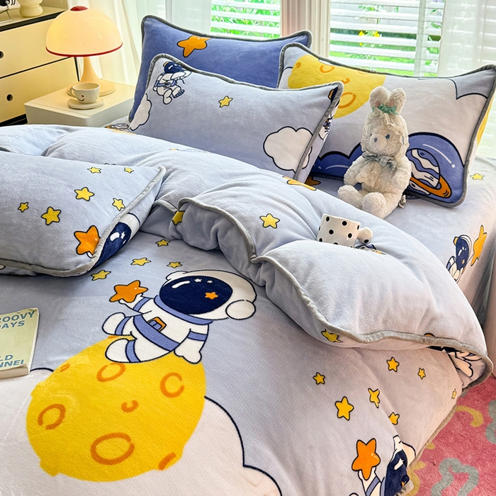 91家纺网 家纺一手货源 找家纺 518 高克重200g印花牛奶绒单被套（支持定制任意尺寸） 遨游太空蓝