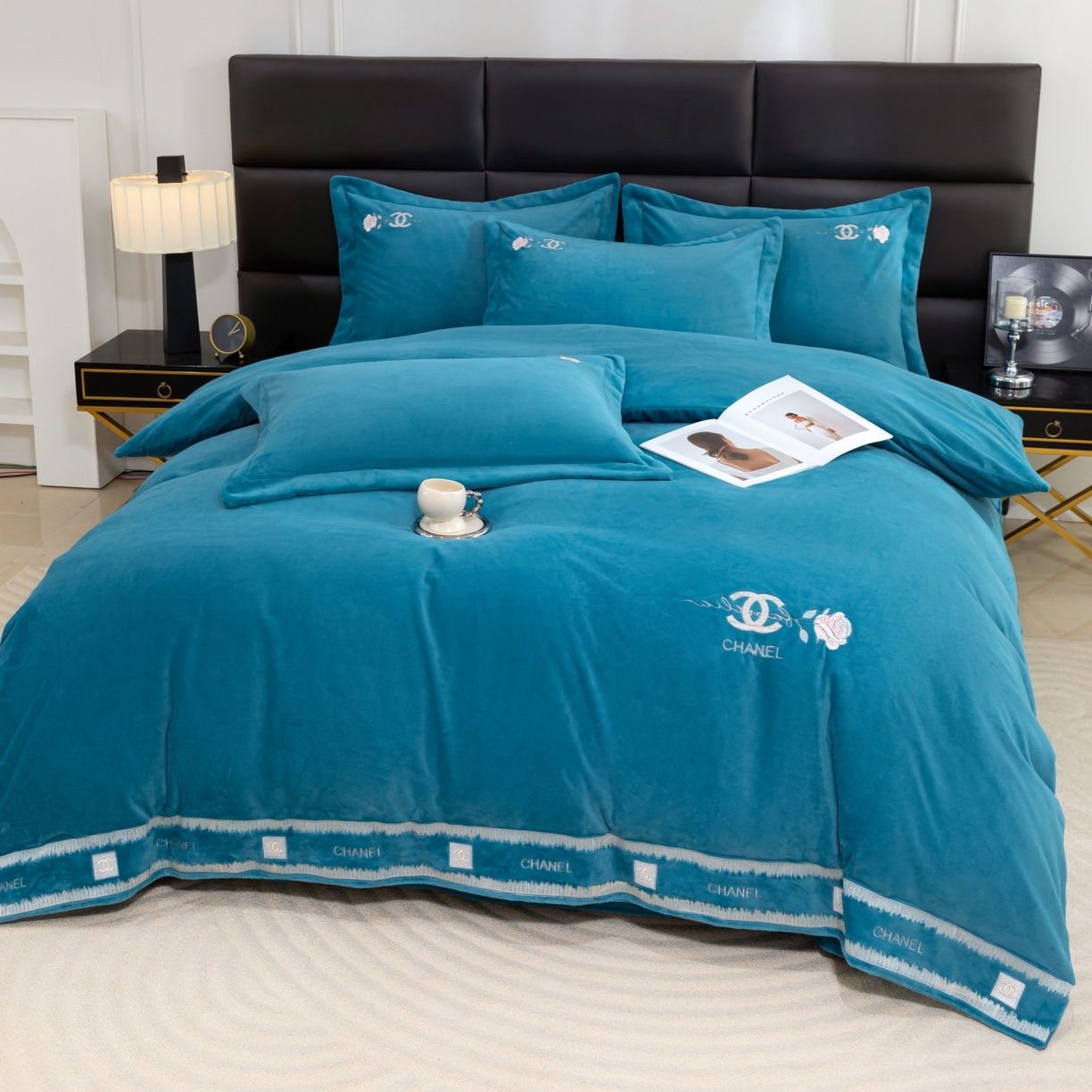 91家纺网 家纺一手货源 找家纺 （总）优姿家纺 2025新款75D全光慕丝绒保暖四件套-贵族生活