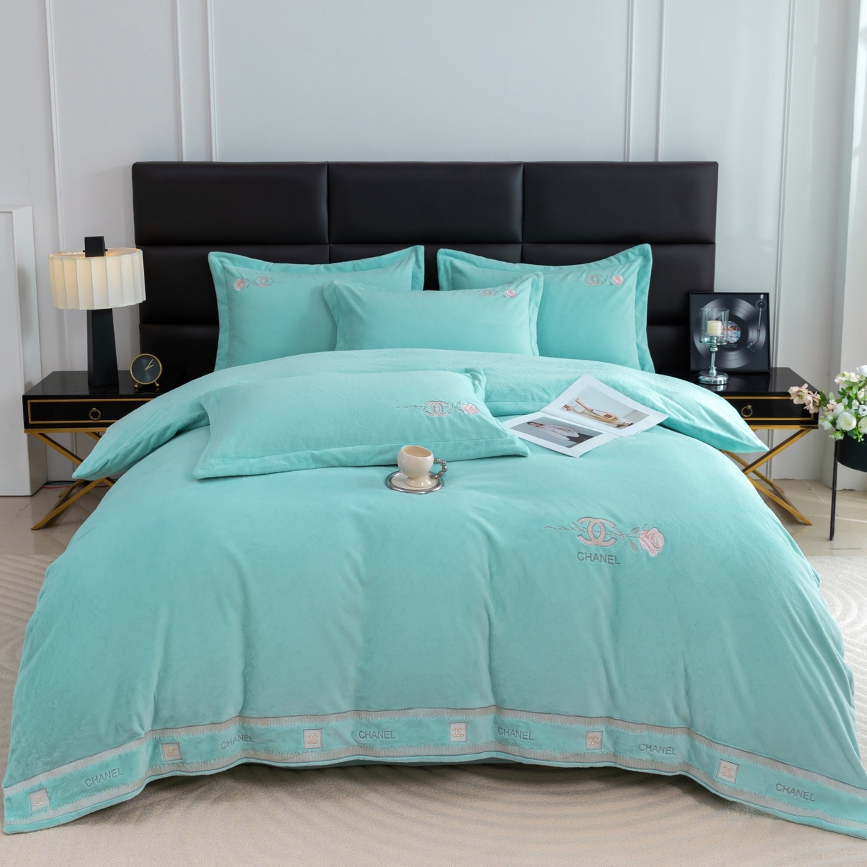 91家纺网 家纺一手货源 找家纺 优姿家纺 2025新款75D全光慕丝绒保暖四件套-贵族生活 贵族生活-湖兰