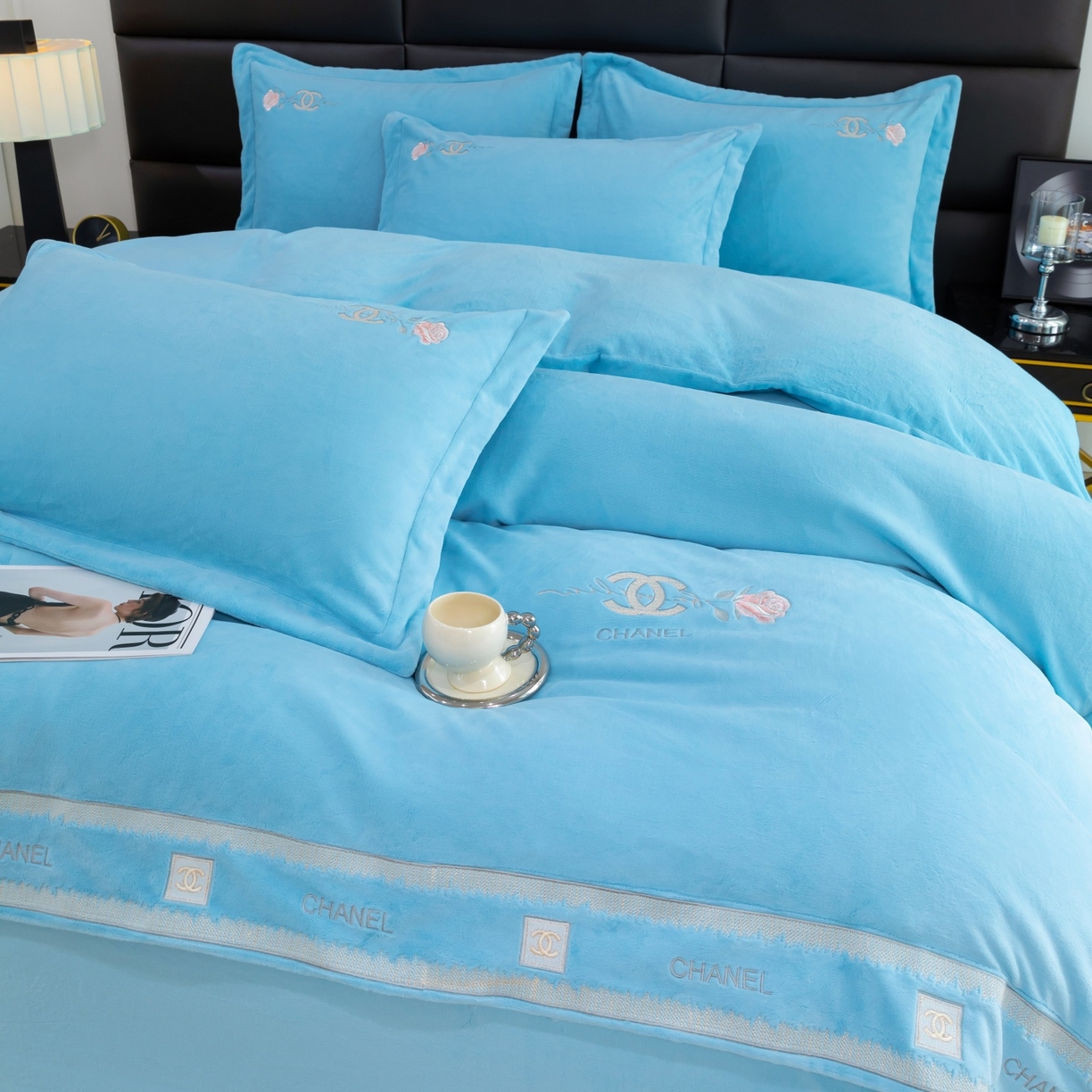 91家纺网 家纺一手货源 找家纺 优姿家纺 2025新款75D全光慕丝绒保暖四件套-贵族生活 贵族生活-天兰