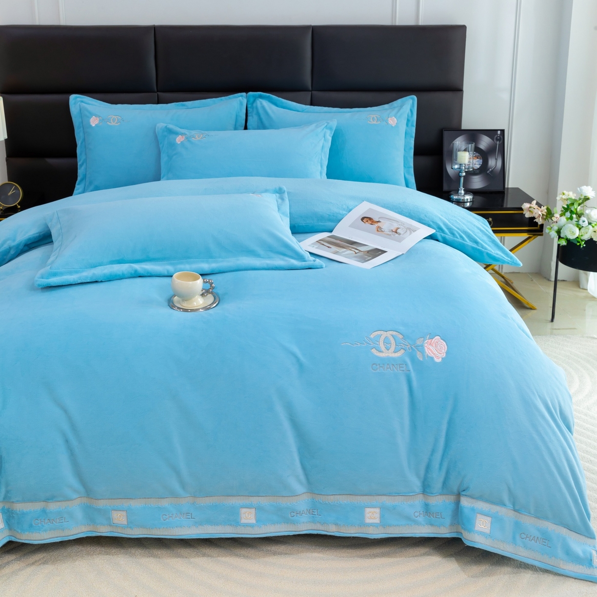 91家纺网 家纺一手货源 找家纺 优姿家纺 2025新款75D全光慕丝绒保暖四件套-贵族生活 贵族生活-天兰