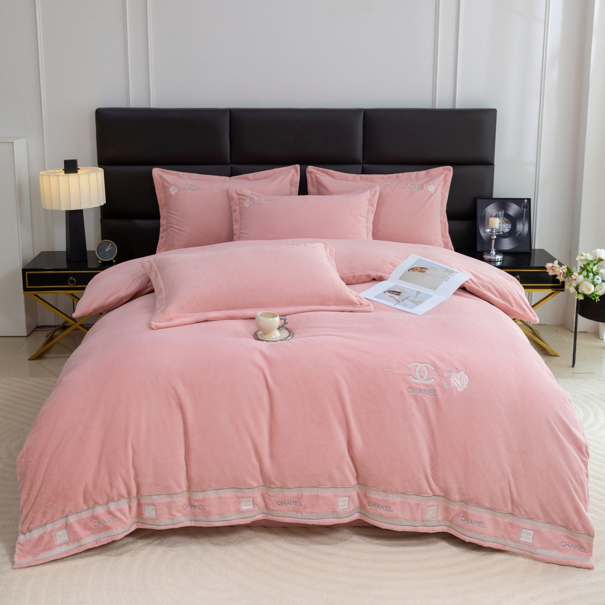 91家纺网 家纺一手货源 找家纺 优姿家纺 2025新款75D全光慕丝绒保暖四件套-贵族生活 贵族生活豆沙