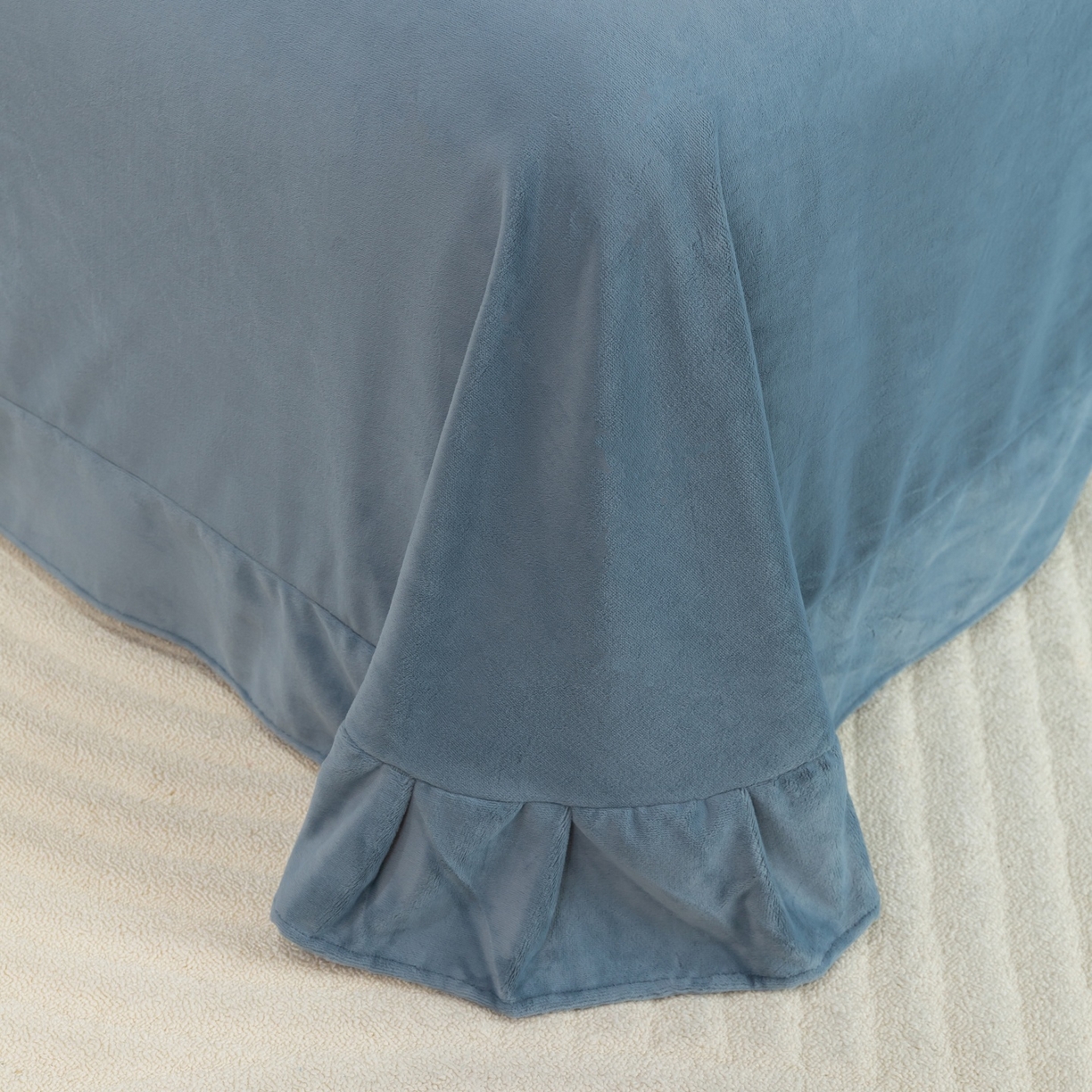 91家纺网 家纺一手货源 找家纺 优姿家纺 2025新款75D全光慕丝绒保暖四件套-贵族生活 贵族生活-高级灰