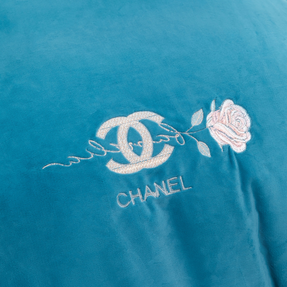 91家纺网 家纺一手货源 找家纺 （总）优姿家纺 2025新款75D全光慕丝绒保暖四件套-贵族生活