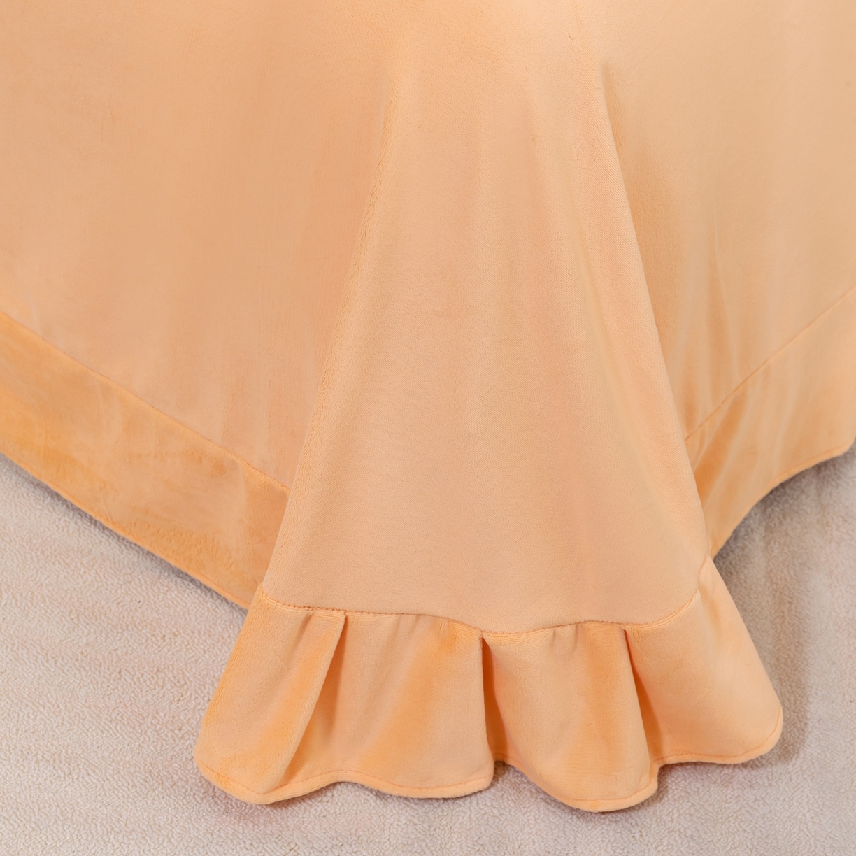 91家纺网 家纺一手货源 找家纺 优姿家纺 2025新款75D全光慕丝绒保暖四件套-贵族生活 贵族生活-杏黄