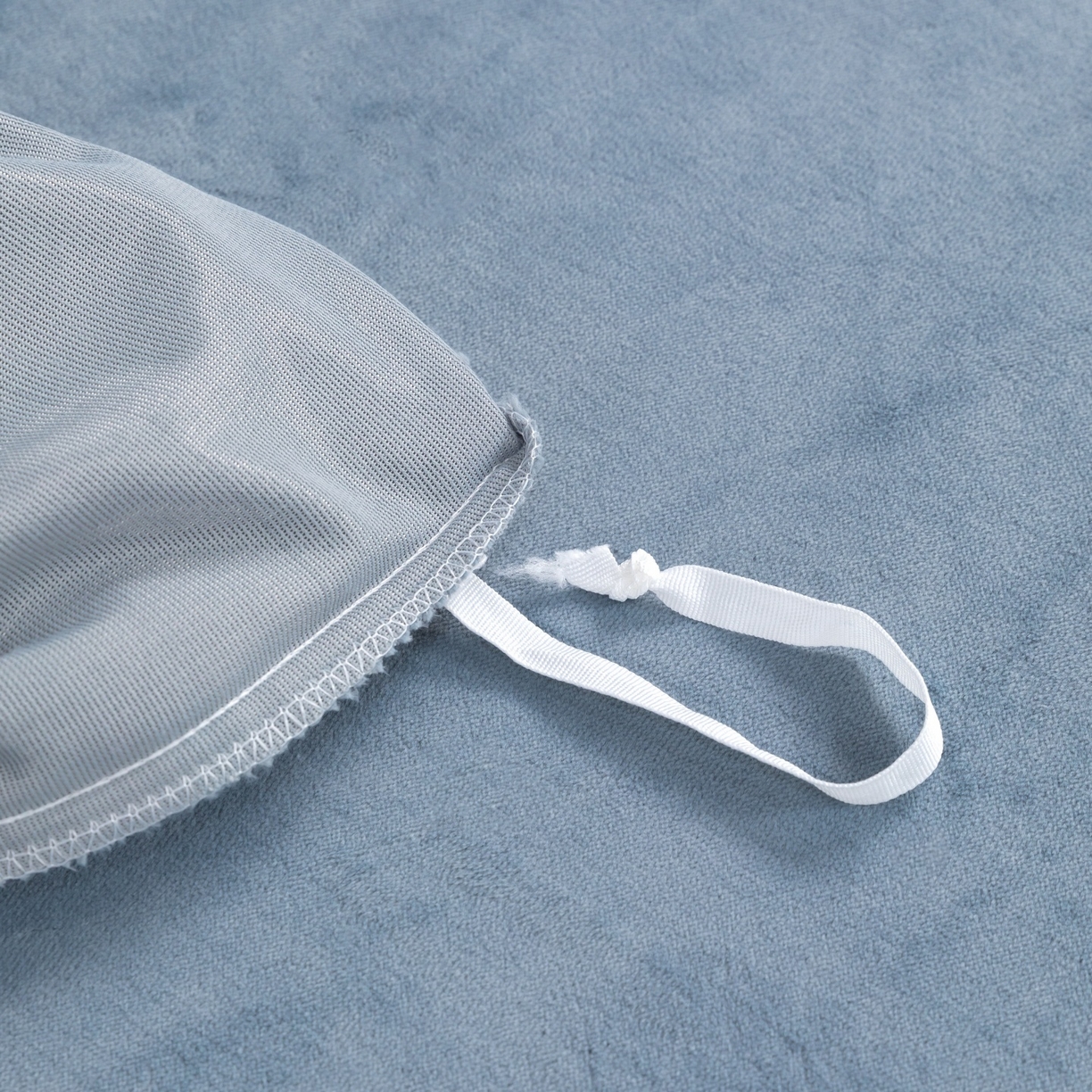 91家纺网 家纺一手货源 找家纺 优姿家纺 2025新款75D全光慕丝绒保暖四件套-摩登时代 摩登时代-高级灰