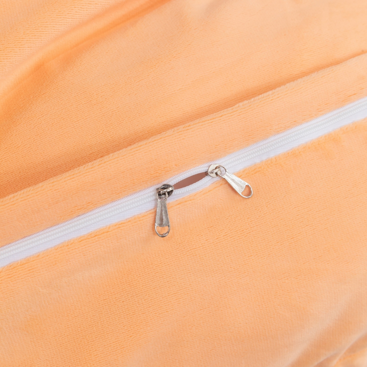 91家纺网 家纺一手货源 找家纺 优姿家纺 2025新款75D全光慕丝绒保暖四件套-摩登时代 摩登时代-杏黄