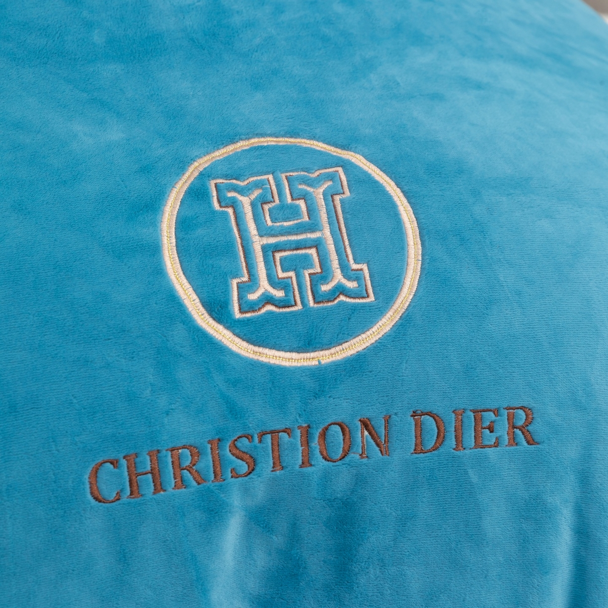 91家纺网 家纺一手货源 找家纺 优姿家纺 2025新款75D全光慕丝绒保暖四件套-摩登时代 摩登时代-宝石蓝