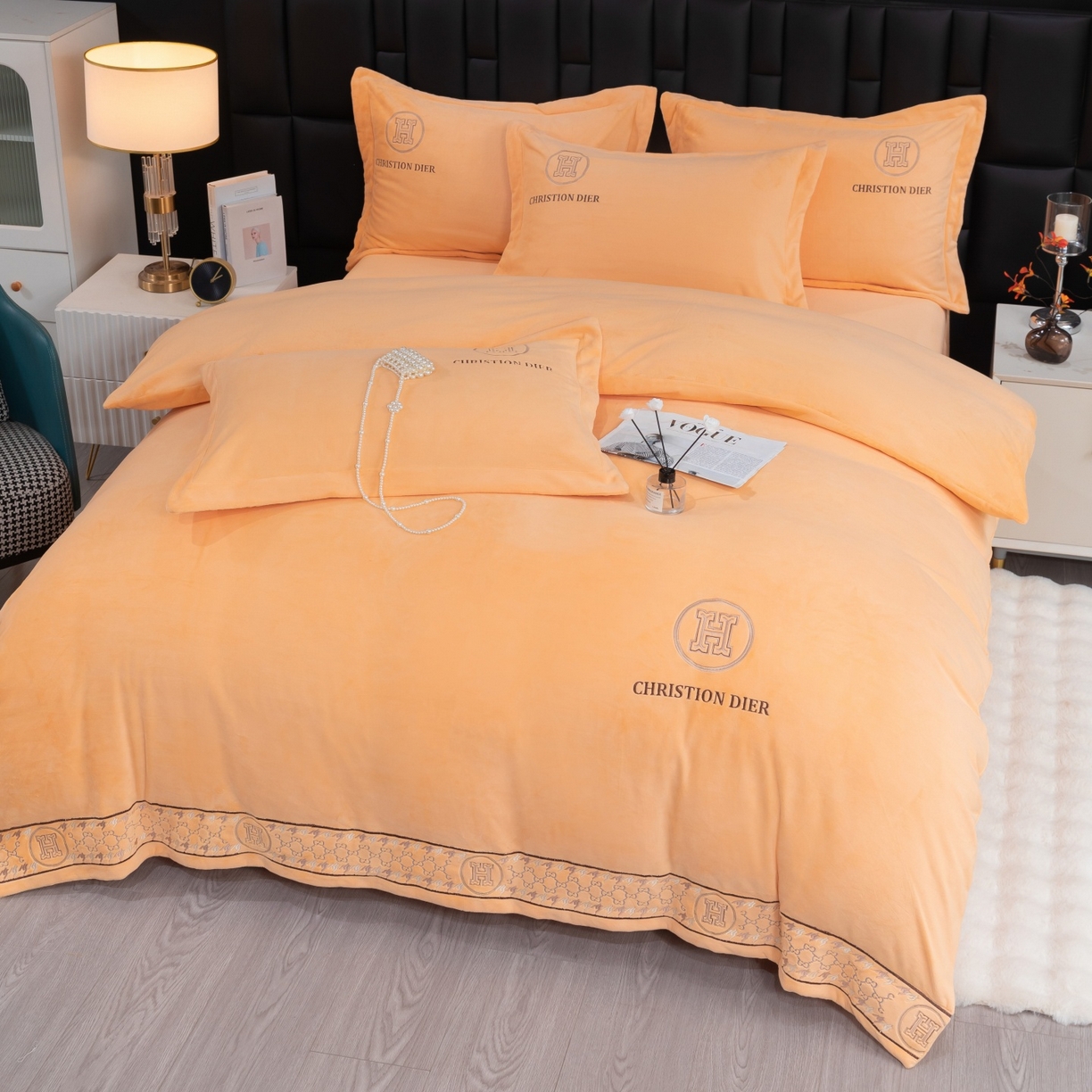 91家纺网 家纺一手货源 找家纺 优姿家纺 2025新款75D全光慕丝绒保暖四件套-摩登时代 摩登时代-杏黄