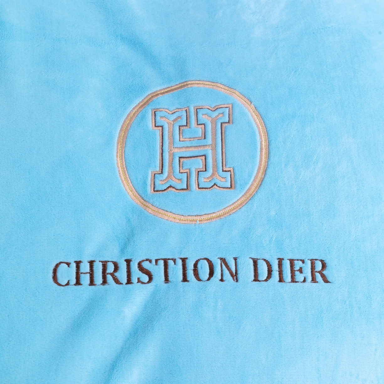 91家纺网 家纺一手货源 找家纺 优姿家纺 2025新款75D全光慕丝绒保暖四件套-摩登时代 摩登时代-天兰